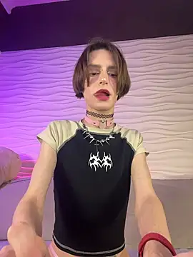 Snapshot of madi_snow chatting on 11-08-25, 08:07 madi snow online show from 11-08-25, 08:07