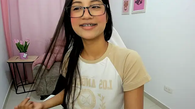 SeraphineCute online show from 09-30-25, 07:19