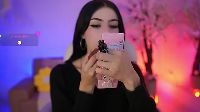 JadeSummerr online show from 04-10-26, 11:48