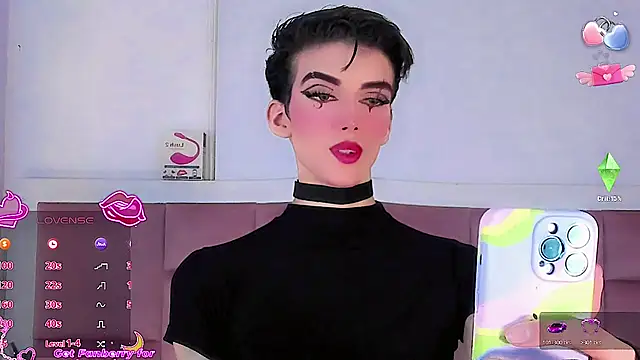 Snapshot of Baby_FenixTS chatting on 11-19-25, 07:08 Baby FenixTS online show from 11-19-25, 07:08