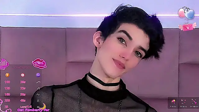 Snapshot of Baby_FenixTS chatting on 12-14-25, 02:17 Baby FenixTS online show from 12-14-25, 02:17