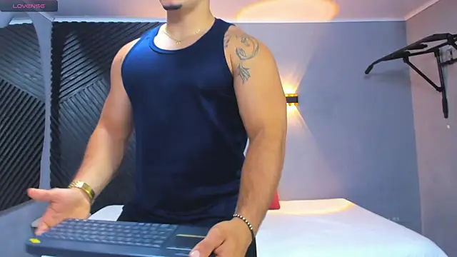 Horny nick18 online show from 05-13-26, 11:18