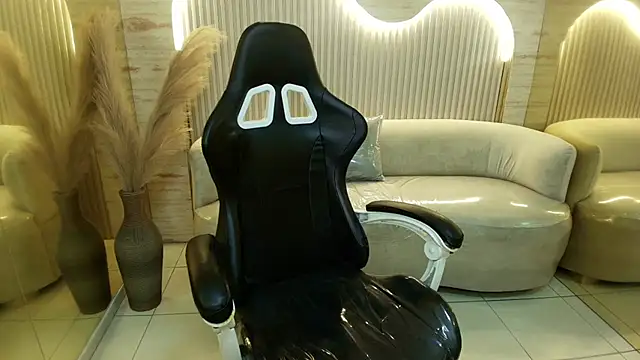 scarlettvixen r online show from 09-08-25, 08:30