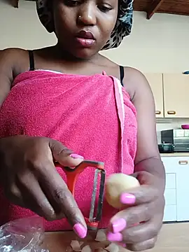 SweetHoney21  online show from 07-01-26, 12:29