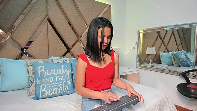 BelhaLawuo online show from 11-21-25, 07:01