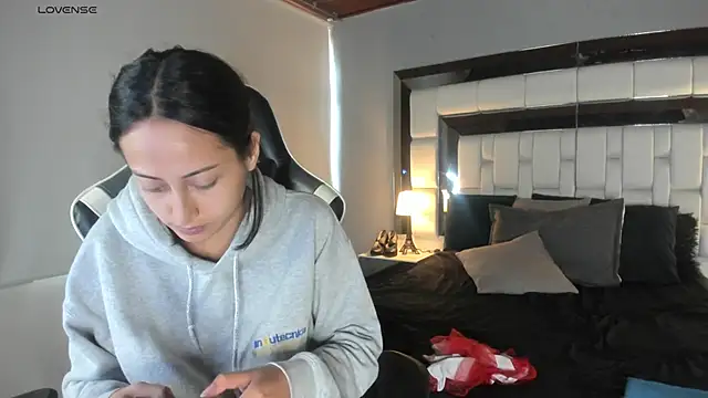 Adhara7 online show from 09-16-25, 07:15