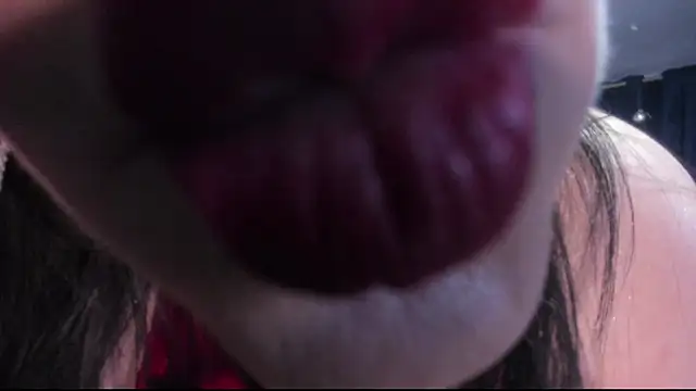 Snapshot of dacotag chatting on 11-28-25, 11:02 dacotag online show from 11-28-25, 11:02