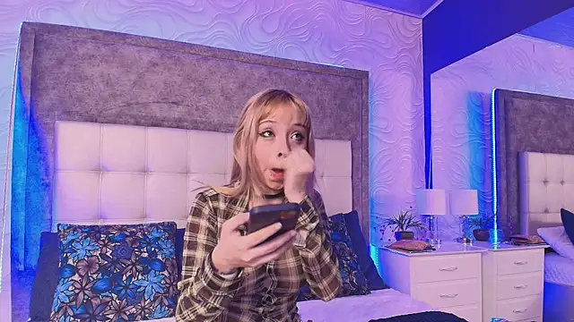 Snapshot of its_bibi chatting on 02-06-26, 01:43 its bibi online show from 02-06-26, 01:43