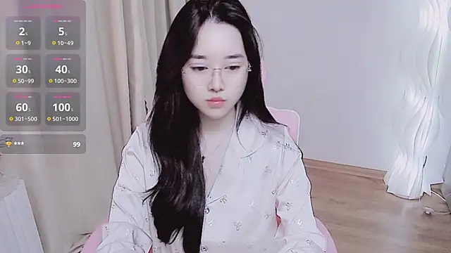 Snapshot of Miu-999 chatting on 09-09-25, 02:11 Miu-999 online show from 09-09-25, 02:11