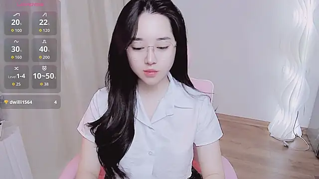 Snapshot of Miu-999 chatting on 09-25-25, 02:37 Miu-999 online show from 09-25-25, 02:37