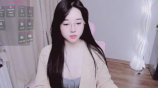 Snapshot of Miu-999 chatting on 11-03-25, 04:03 Miu-999 online show from 11-03-25, 04:03