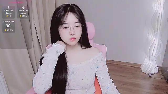 Snapshot of Miu-999 chatting on 11-25-25, 02:11 Miu-999 online show from 11-25-25, 02:11