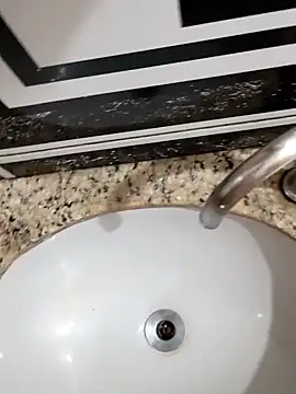 Gusttavotesudoxxvvc online show from 09-25-25, 09:18