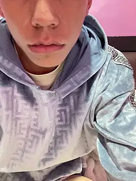 Snapshot of Charlyflaco2331 chatting on 03-15-26, 11:27 Charlyflaco2331 online show from 03-15-26, 11:27