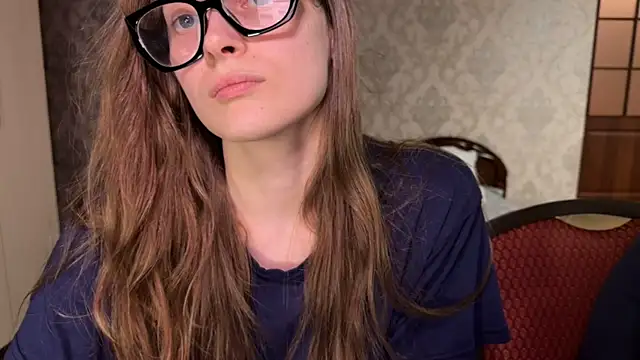 cutemilana sexwife online show from 06-11-26, 08:07