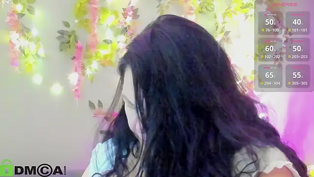 Snapshot of sandra_jackson chatting on 10-21-25, 02:45 sandra jackson online show from 10-21-25, 02:45