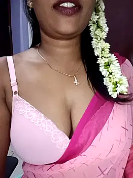 Snapshot of Tamil_kavinila chatting on 05-11-26, 03:40 Tamil kavinila online show from 05-11-26, 03:40