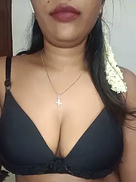 Snapshot of Tamil_kavinila chatting on 06-03-26, 04:45 Tamil kavinila online show from 06-03-26, 04:45