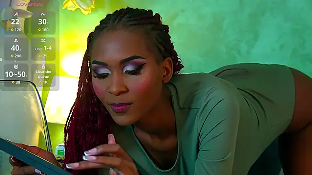 Izzie Sugar online show from 09-26-25, 06:56