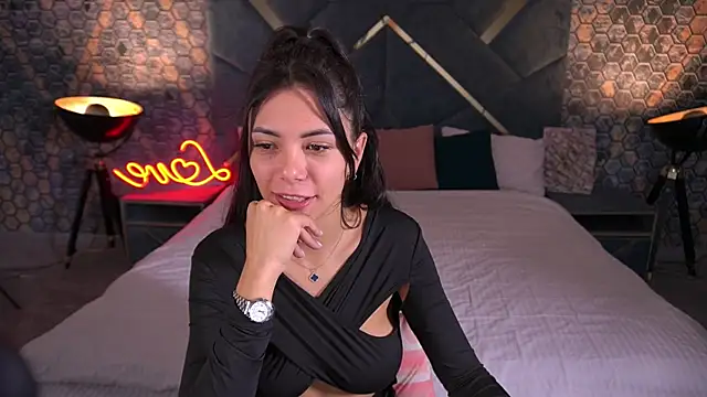 Snapshot of OnlyXxandra chatting on 10-18-25, 01:34 OnlyXxandra online show from 10-18-25, 01:34