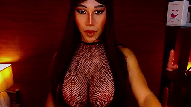 Snapshot of JayeTan chatting on 10-03-25, 11:51 JayeTan online show from 10-03-25, 11:51