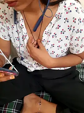 Naira-Tripathi online show from 09-20-25, 04:35