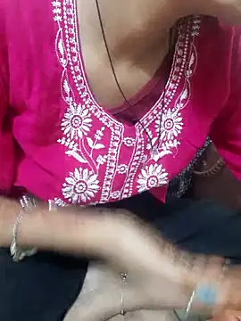 Naira-Tripathi online show from 10-17-25, 05:54