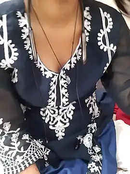 Naira-Tripathi online show from 10-18-25, 09:54