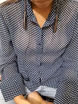 Naira-Tripathi online show from 10-28-25, 05:33