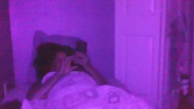 Snapshot of sarahkat86 chatting on 10-24-25, 01:18 sarahkat86 online show from 10-24-25, 01:18