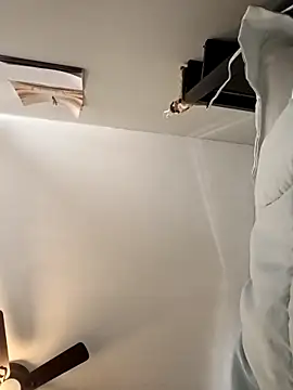 sarahkat86 online show from 03-23-26, 12:20