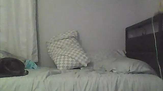 sarahkat86 online show from 04-13-26, 11:54