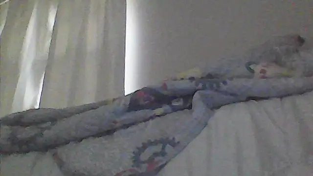 sarahkat86 online show from 04-27-26, 11:30