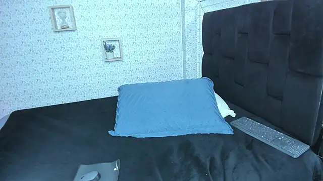 lisa logan online show from 12-17-25, 04:18