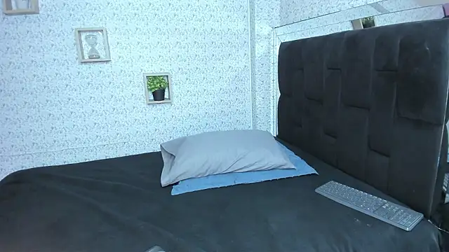 lisa logan online show from 02-13-26, 04:41