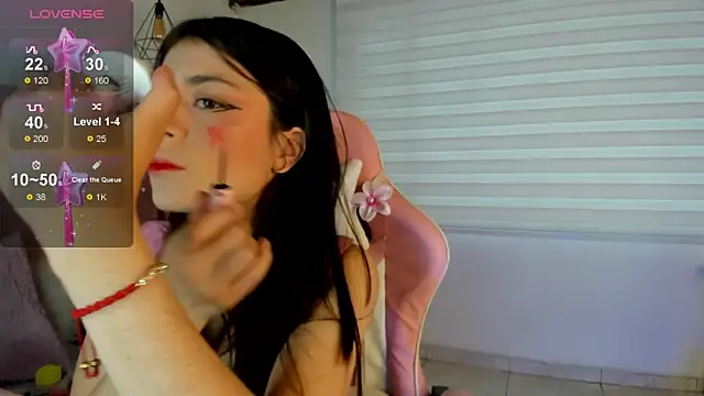 Jade rey  online show from 10-06-25, 08:28