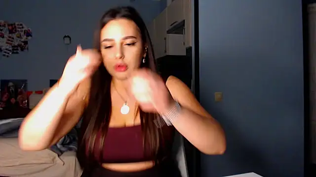 Snapshot of NikiWhite chatting on 09-24-25, 10:24 NikiWhite online show from 09-24-25, 10:24