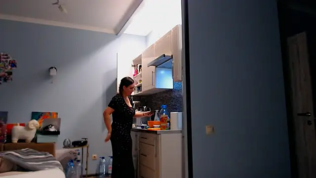 Snapshot of NikiWhite chatting on 10-07-25, 01:03 NikiWhite online show from 10-07-25, 01:03