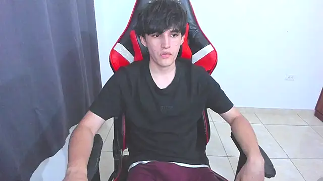 Snapshot of eren_188 chatting on 09-08-25, 11:48 eren 188 online show from 09-08-25, 11:48