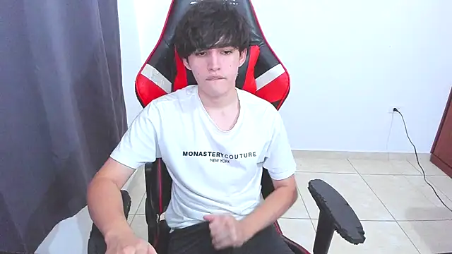 Snapshot of eren_188 chatting on 10-24-25, 06:15 eren 188 online show from 10-24-25, 06:15