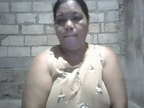 Snapshot of xxbernxxx chatting on 11-02-25, 12:18 xxbernxxx online show from 11-02-25, 12:18