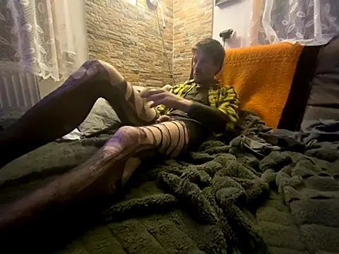 Salon1986 online show from 09-29-25, 02:49