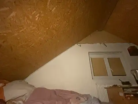 Salon1986 online show from 10-17-25, 09:39