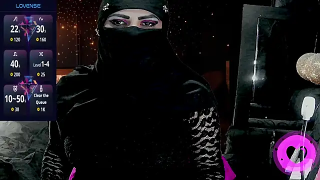 Snapshot of SultanaLayla chatting on 12-02-25, 07:53 SultanaLayla online show from 12-02-25, 07:53