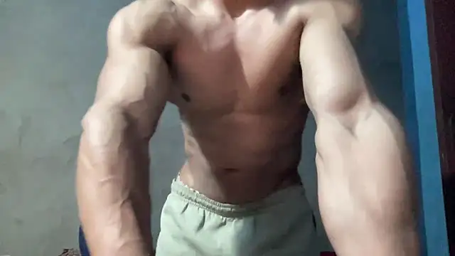 Snapshot of veilofstrength chatting on 09-30-25, 11:21 veilofstrength online show from 09-30-25, 11:21