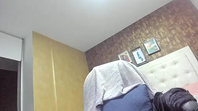 sweet  vanessa1 online show from 04-22-26, 12:24