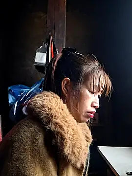 ngocngoc cute online show from 12-16-25, 04:17