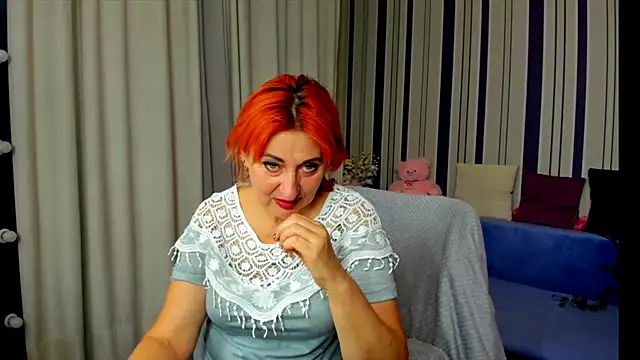 MilanaAlvis online show from 12-14-25, 01:27