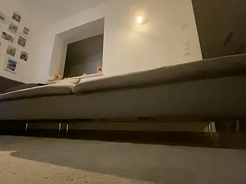 Snapshot of Honeymoon1985 chatting on 02-14-26, 09:44 Honeymoon1985 online show from 02-14-26, 09:44