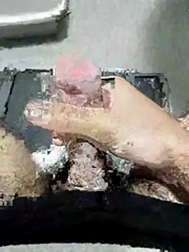 Snapshot of Trsc234 chatting on 11-17-25, 11:43 Trsc234 online show from 11-17-25, 11:43